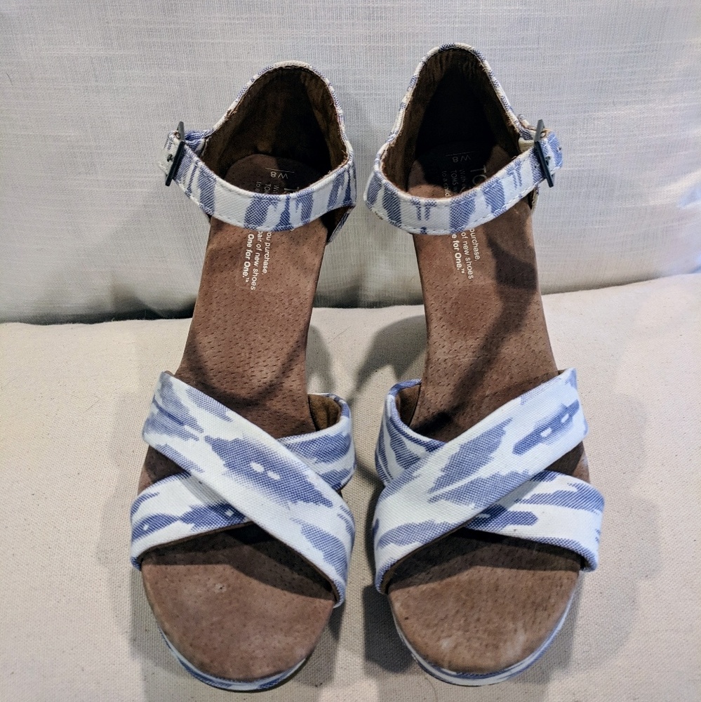Toms wedge sandals
